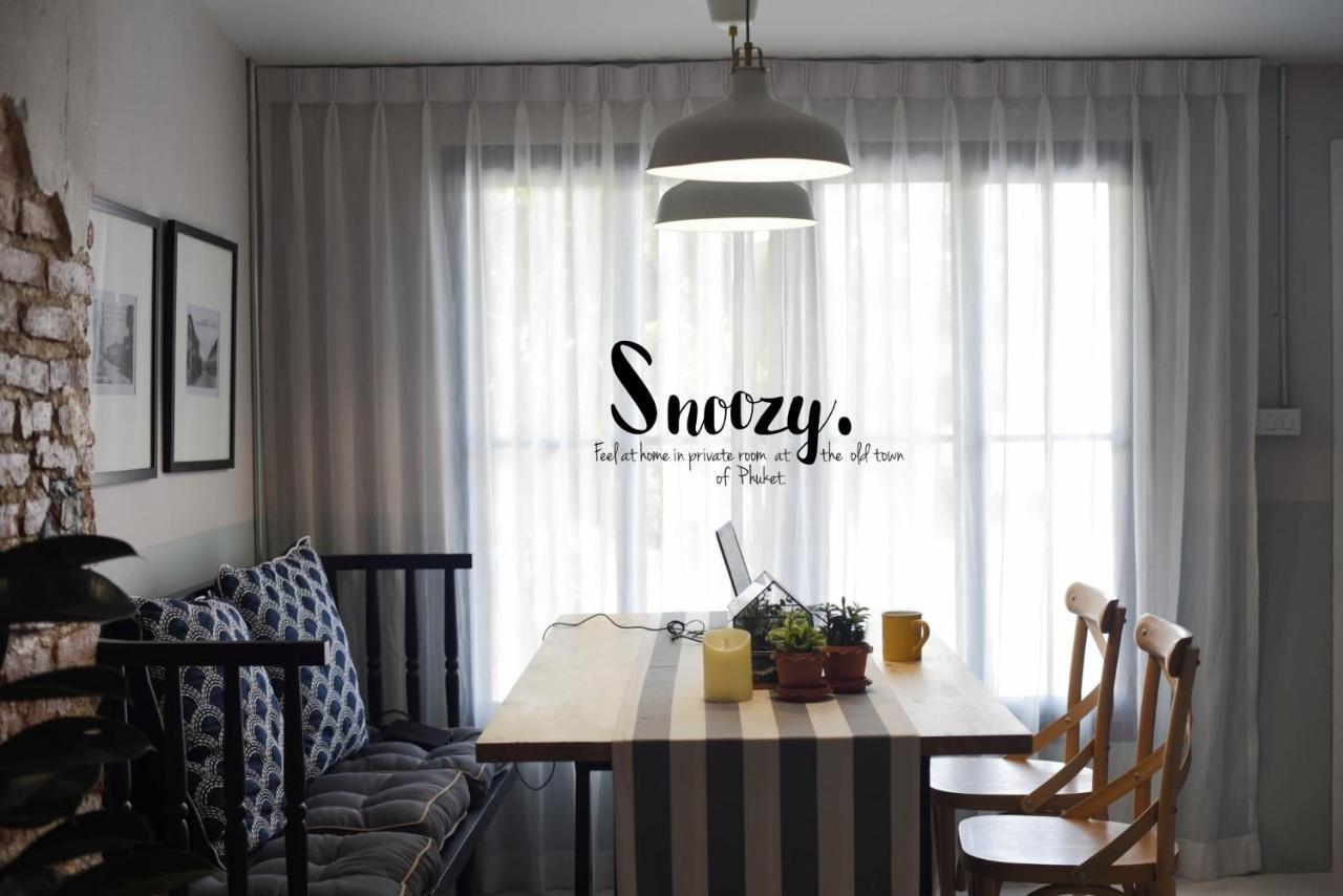Snoozy Guesthouse Phuket Exterior photo